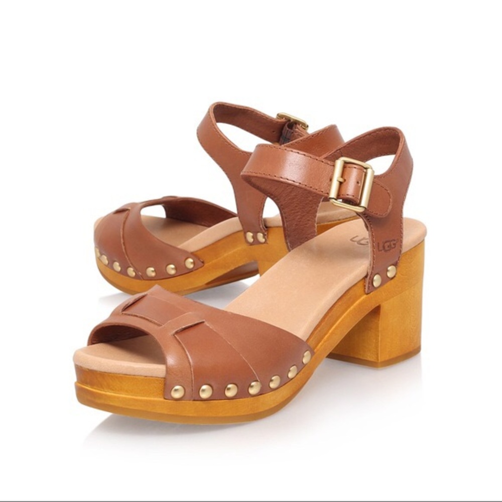 Ugg platform sandal clogs size 10